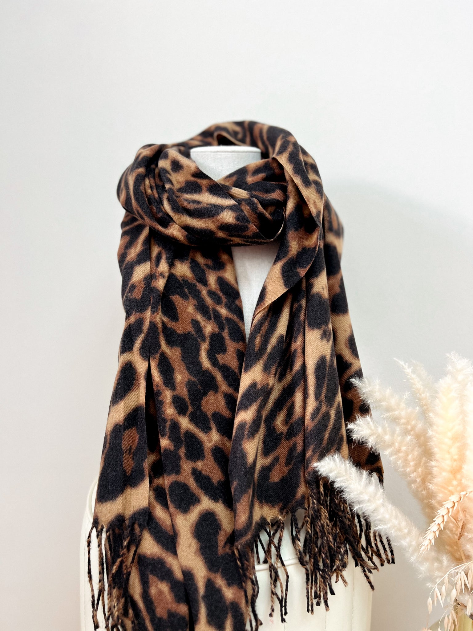 schal 'leo love'