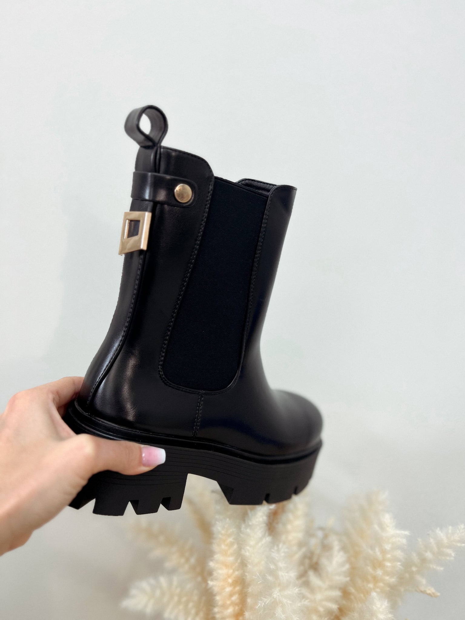 boots 'new york black'