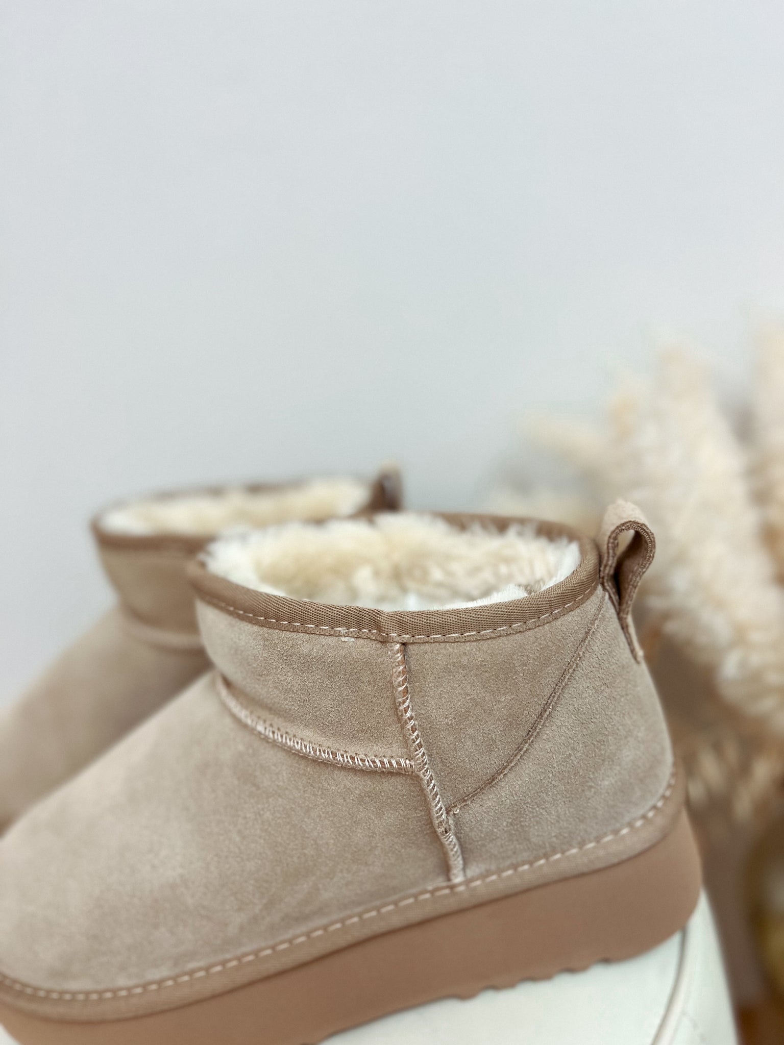 boots 'fluffy camel'