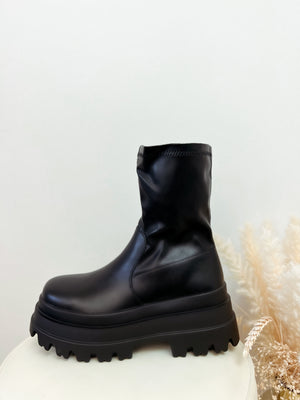 boots 'leather love'