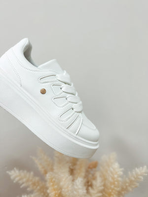 sneaker 'white ones'