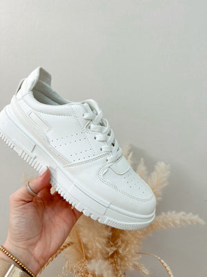 sneaker 'all white'